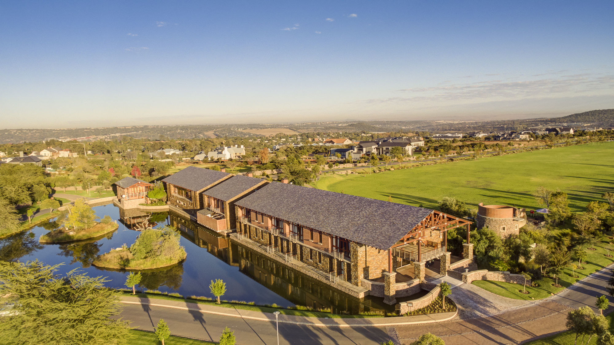 Riboville Boutique Hotel And Restaurant Midrand Exterior photo